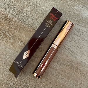 Charlotte Tilbury Hollywood Lips Matte Lipstick Best Actress 0.24 oz NEW